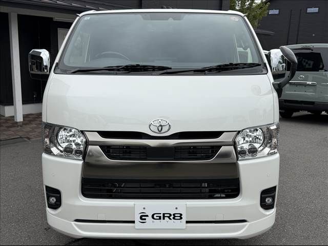 HIACE van 4WD