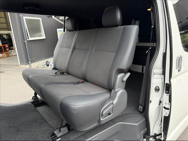 HIACE van 4WD