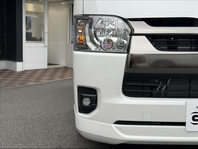 HIACE van 4WD