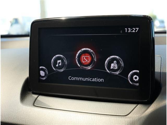 MAZDA2