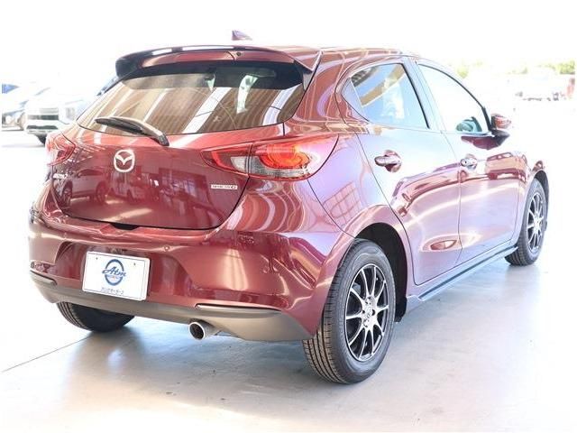MAZDA2