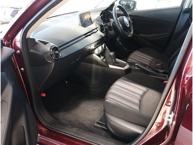 MAZDA2
