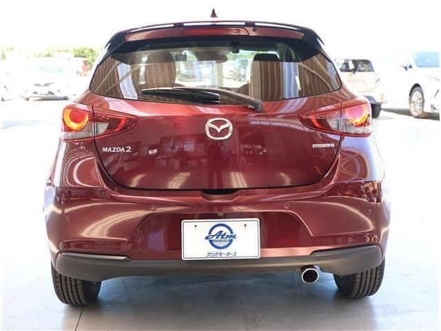 MAZDA2