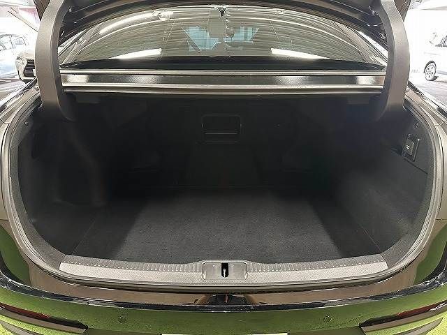 CROWN CROSSOVER