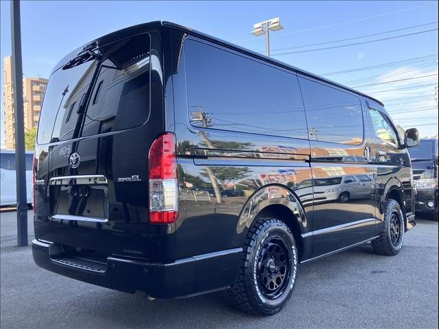 HIACE van 4WD