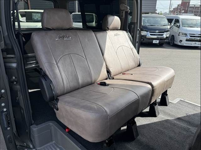 NV350 CARAVAN 4WD