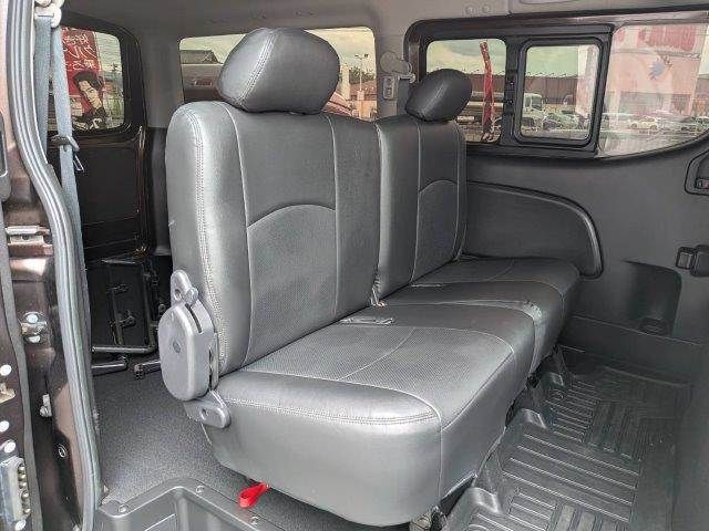 CARAVAN van 2WD