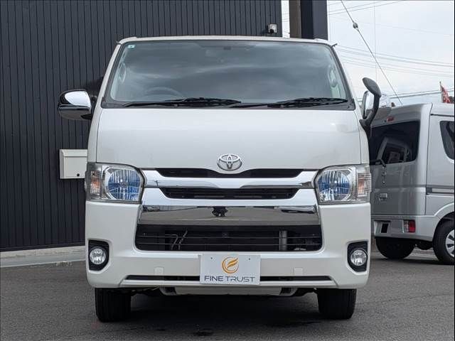 HIACE van 4WD