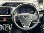 VOXY HYBRID