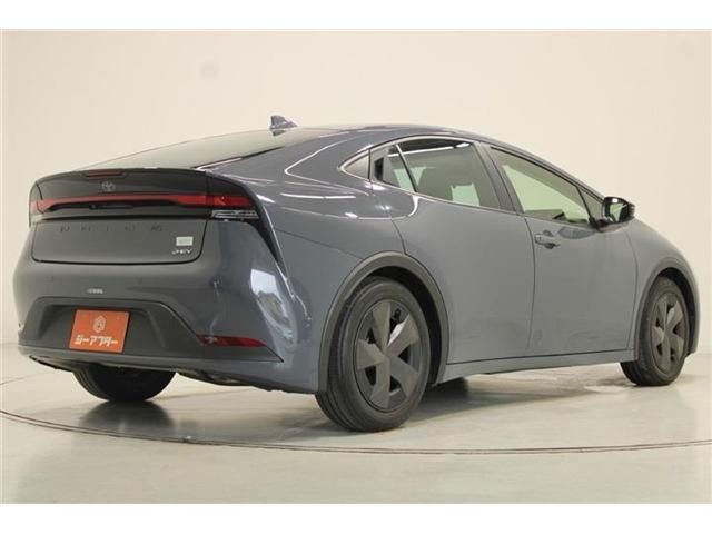 PRIUS 4WD