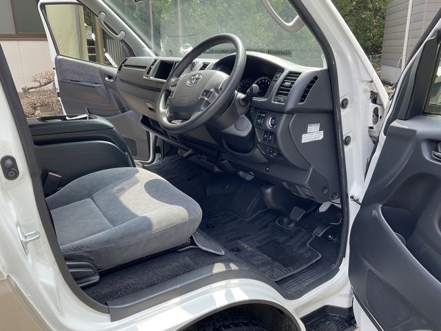 HIACE wagon