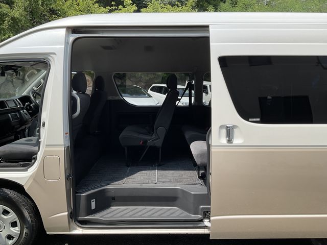 HIACE wagon