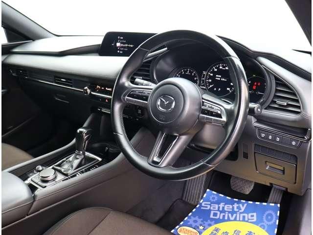 MAZDA3 FASTBACK