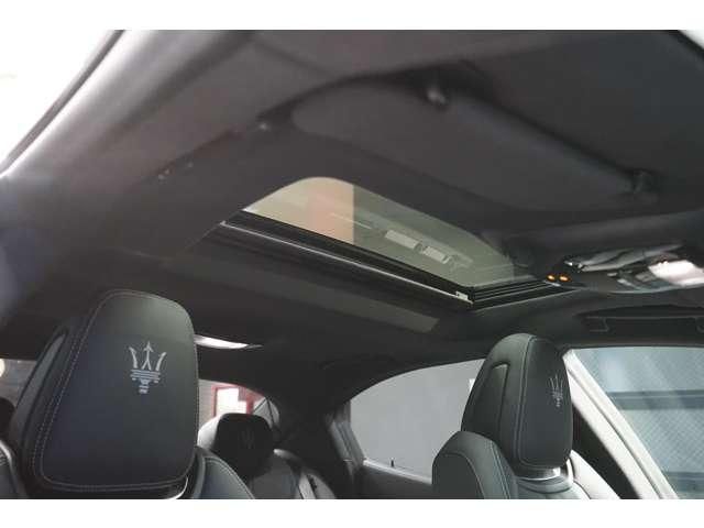 MASERATI GHIBLI Sedan