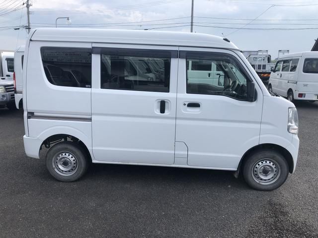 NV100 CLIPPER 4WD