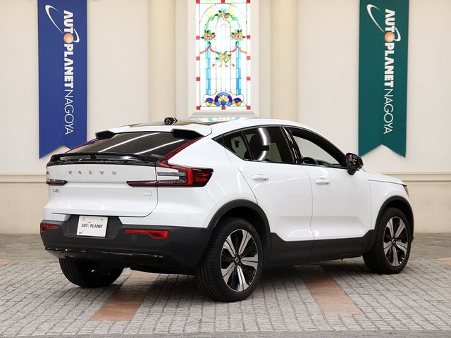 VOLVO C40