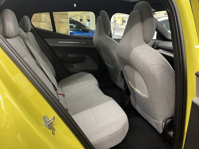 VOLVO EX30