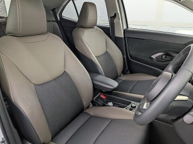 YARIS CROSS HYBRID