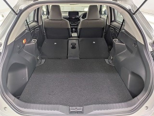 YARIS CROSS HYBRID