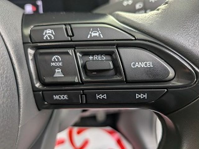 YARIS CROSS HYBRID