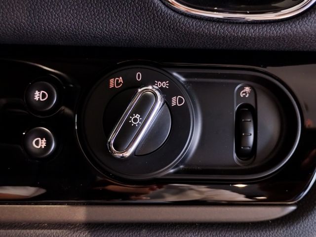 MINI COOPER D CROSSOVER