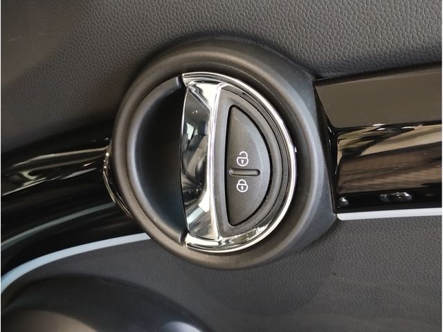 MINI COOPER D 5DOOR
