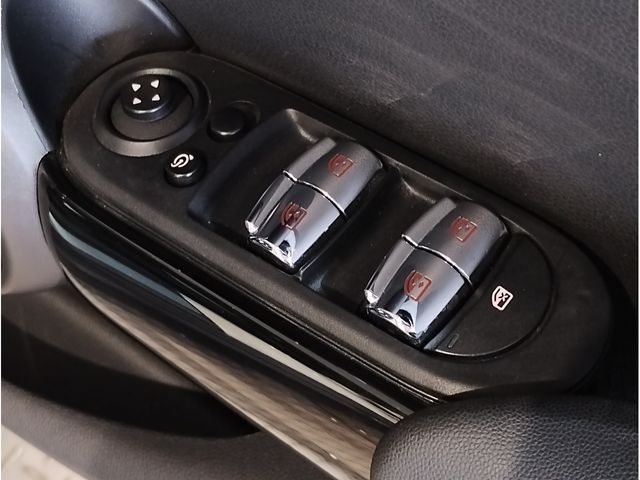 MINI COOPER D 5DOOR