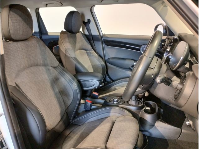 MINI COOPER D 5DOOR