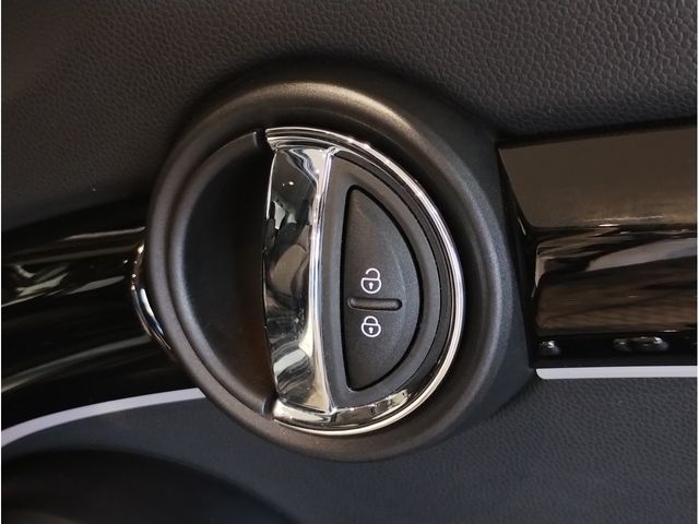MINI COOPER D 5DOOR