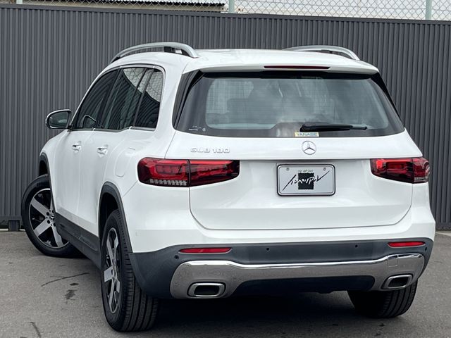 MERCEDES BENZ GLB