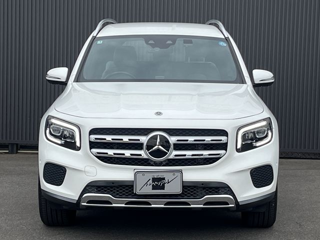 MERCEDES BENZ GLB