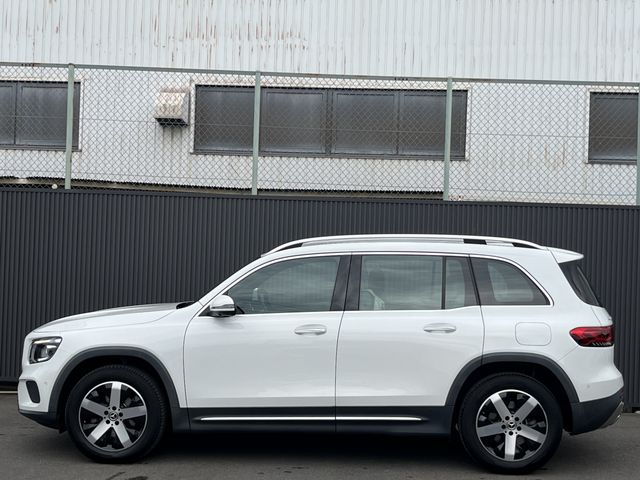 MERCEDES BENZ GLB