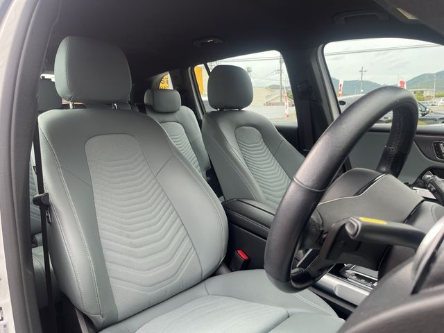 MERCEDES BENZ GLB