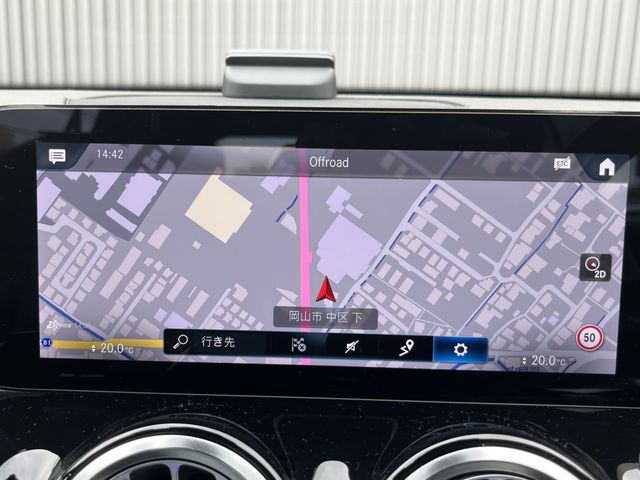 MERCEDES BENZ GLB