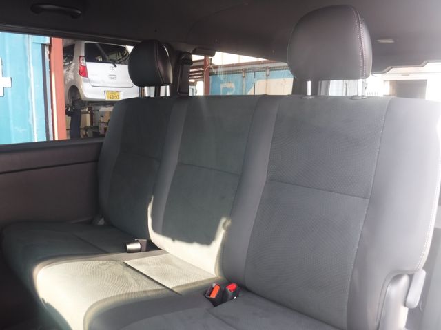 HIACE van 2WD