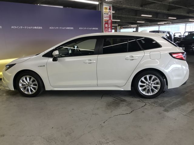 COROLLA TOURING HYBRID 4WD