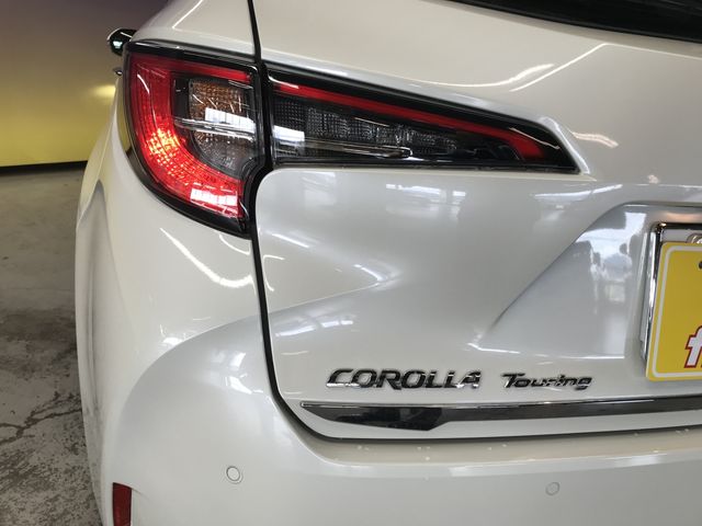 COROLLA TOURING HYBRID 4WD