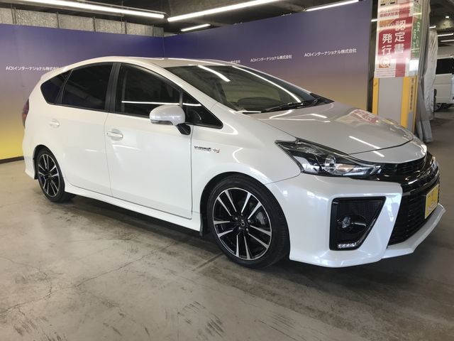 PRIUS Alpha