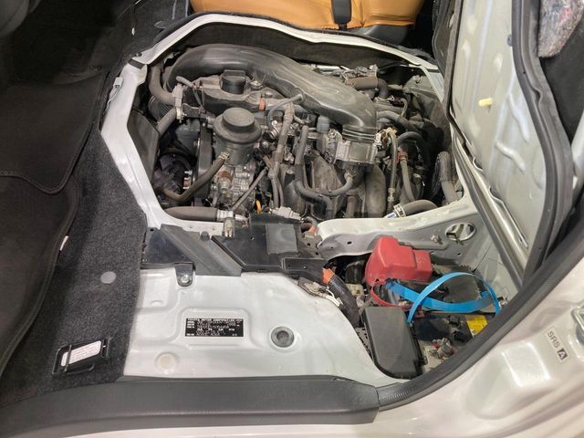 HIACE van 2WD
