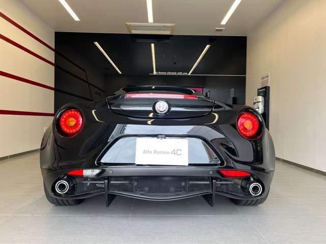 ALFAROMEO 4C