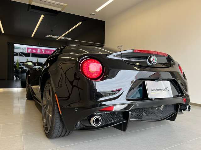 ALFAROMEO 4C
