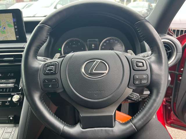 LEXUS IS300h