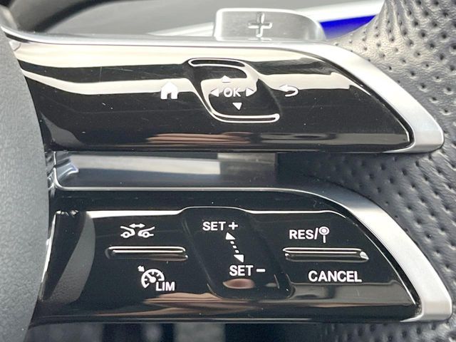 MERCEDES BENZ E class sedan