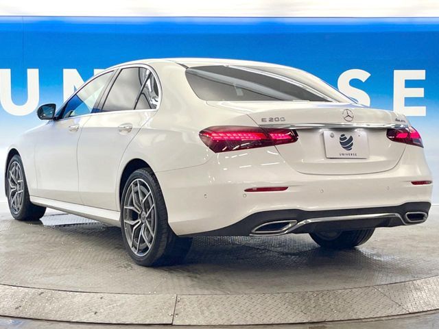 MERCEDES BENZ E class sedan