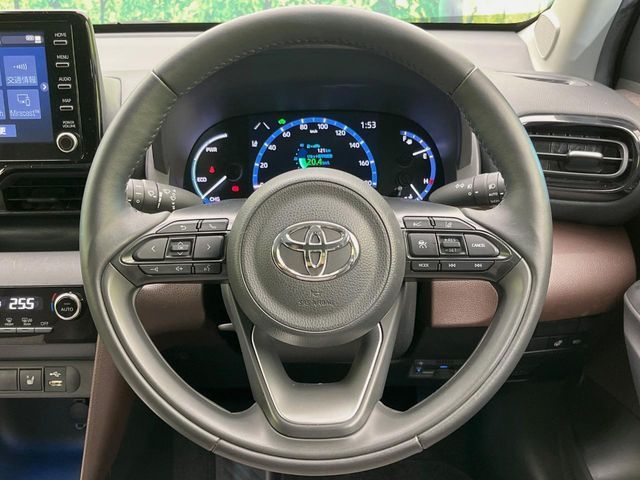 YARIS CROSS HYBRID