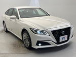 CROWN sedan hybrid