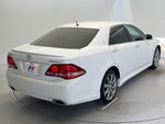 CROWN sedan