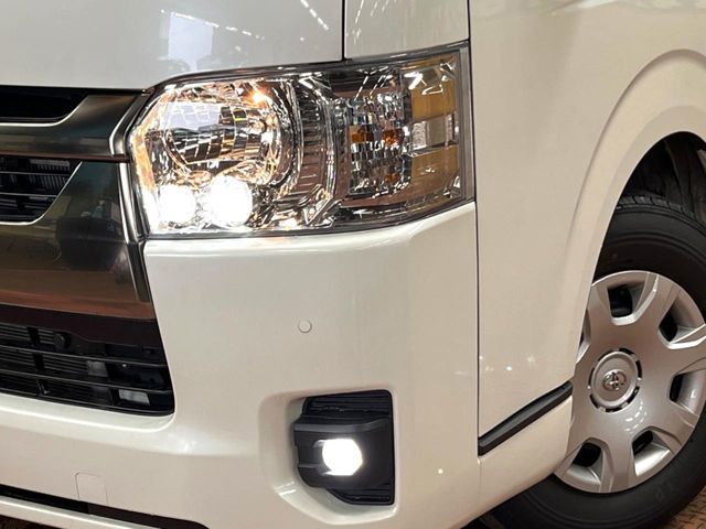 HIACE van 2WD