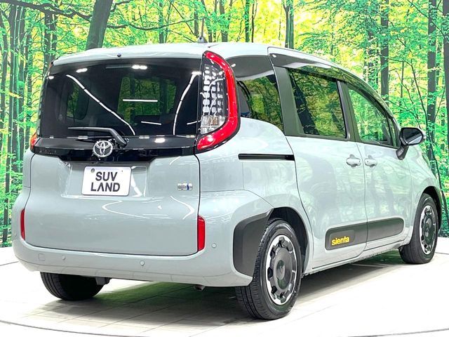 SIENTA HYBRID