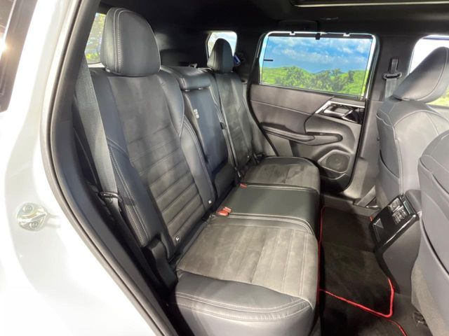OUTLANDER PHEV